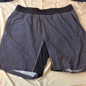 lululemon athletica Men's Black and Gray Athletic Shorts linerless 9”